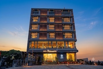 5 ELEMENTS BY FIDATO HOTELS AKKALKOT